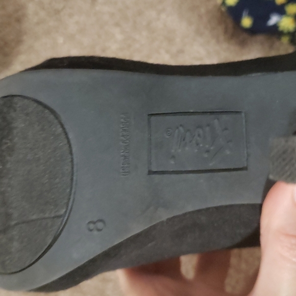 Fioni Black Heeled Boots - Picture 7 of 8